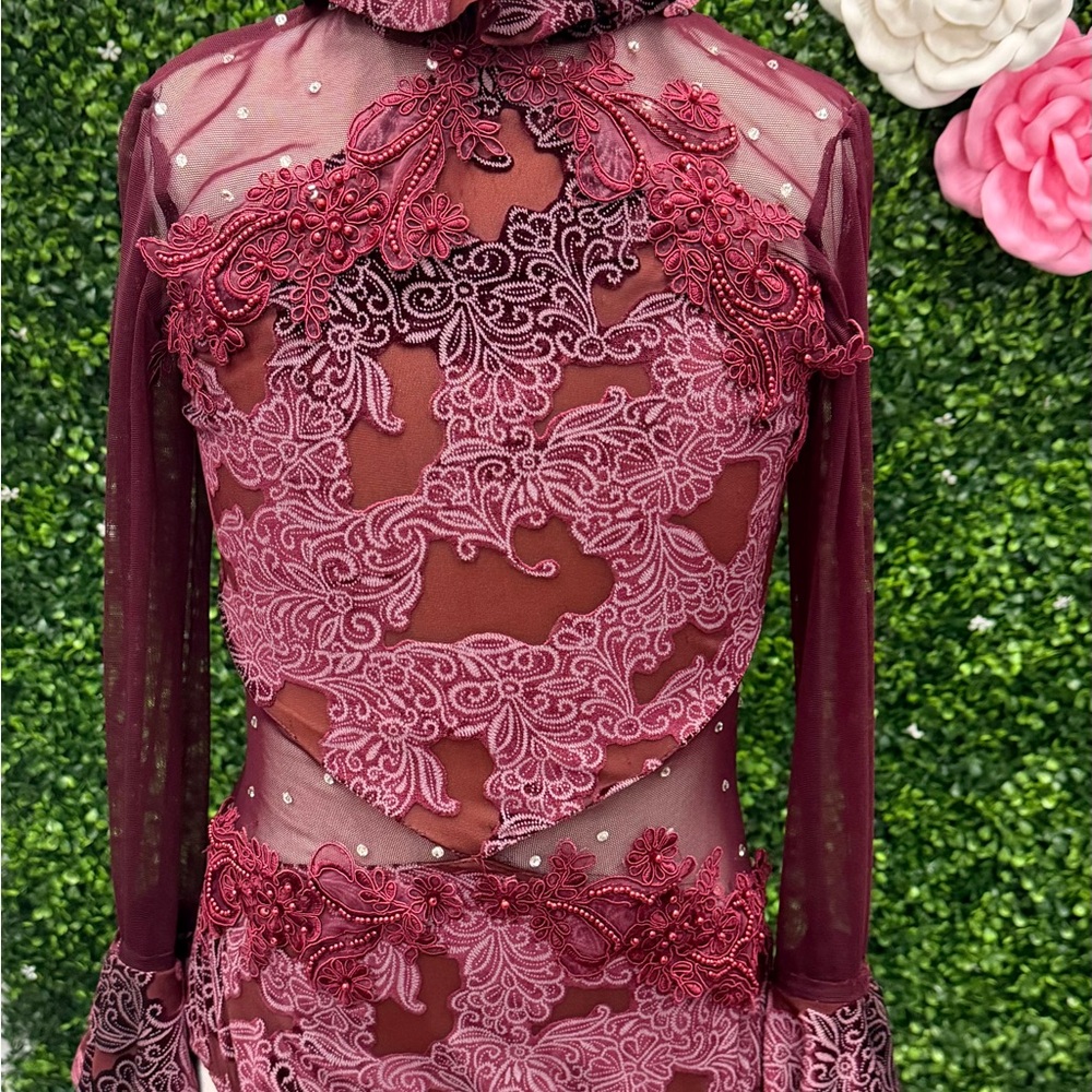 Elegant Adult Dance Costume with Lace Detailing